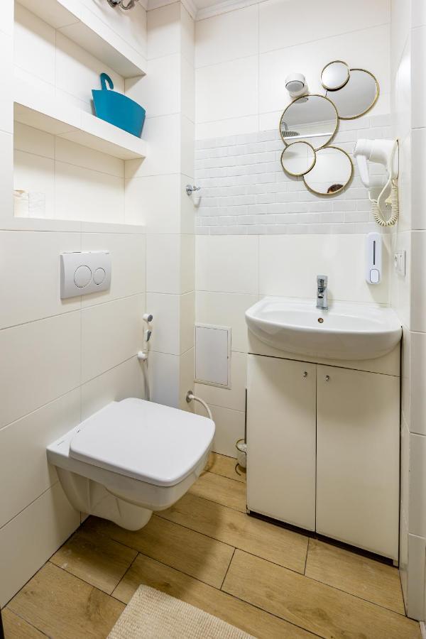 Bv Apartments Green ลวีฟ ภายนอก รูปภาพ